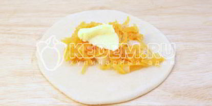 Шаг 7: самсы с тыквой