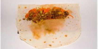 Шаг 4: шаурмы с морковкой по-корейски