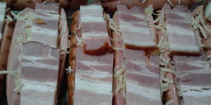 Шаг 2: сосисок запеченных с беконом