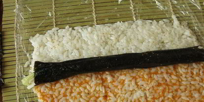 Шаг 13: радужных суш с крабовыми палочками