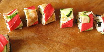 Шаг 20: радужных суш с крабовыми палочками