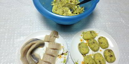 Шаг 7: суш из селедки и картофеля