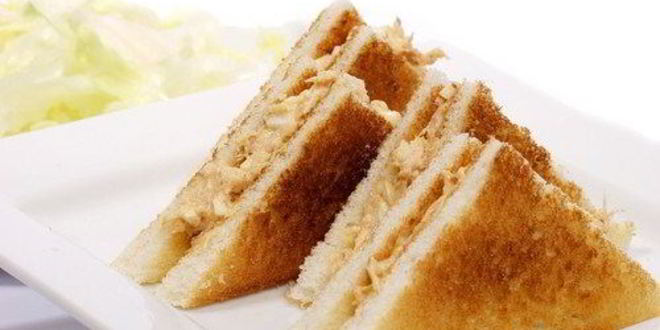 Рецепт Быстрых сэндвичей с консервированным лососем и васаби