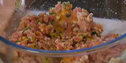 Шаг 4: картофельных мини-сэндвичей с котлеткой из ягнятины