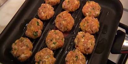 Шаг 6: картофельных мини-сэндвичей с котлеткой из ягнятины