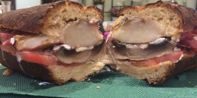 Рецепт Хрустящего сэндвича с грушами-гриль и запеченными грибами