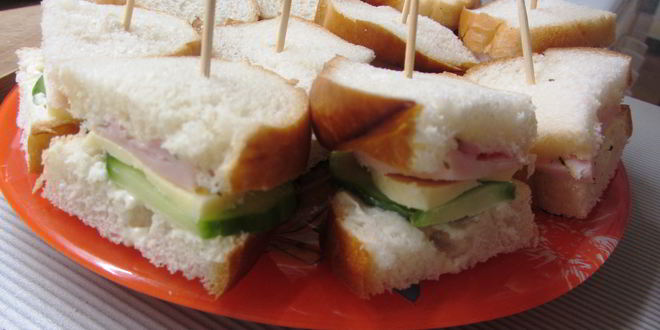 Рецепт сэндвича с беконом и ветчиной