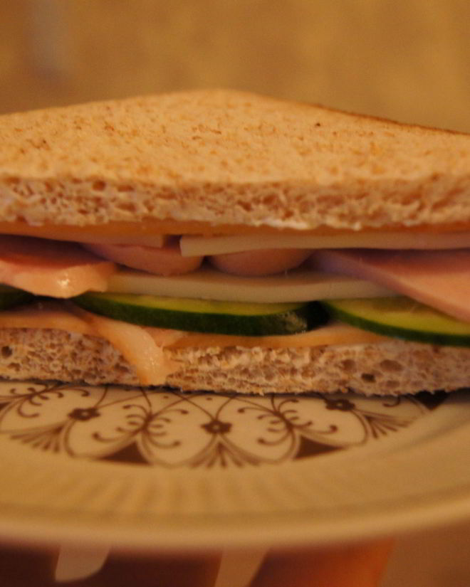 Рецепт сэндвича с беконом и ветчиной