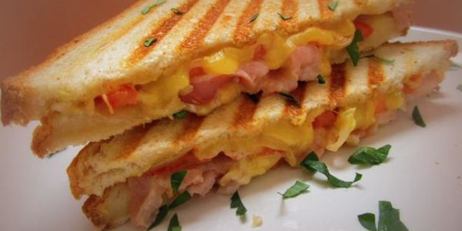 Рецепт Сэндвича с сыровяленым беконом и сыром на гриле