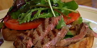 Шаг 7: сэндвича со стейком, помидором и авокадо