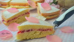 Рецепт Сэндвича Виктория с клубничным джемом и сливочным кремом