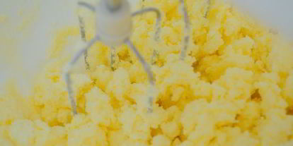 Шаг 1: сэндвича виктории с клубничныма джемома и сливочныма кремома