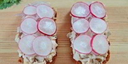 Шаг 5: сэндвичей с курицей, редисом и фасолью