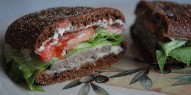 Рецепт теплого сырного сэндвича с печенью