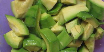 Шаг 1: крема из авокадо в тарталетках