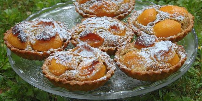 Рецепт Тарталеток с абрикосами и фисташковым кремом