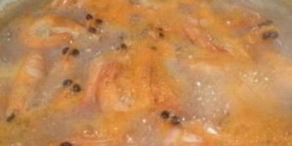 Шаг 1: тарталеток с грибами и креветками