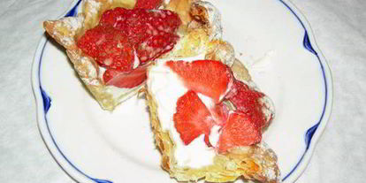 Шаг 7: тарталеток с клубникой и сливочным желе