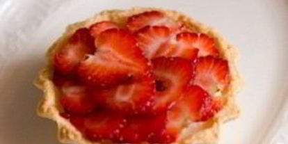 Шаг 3: тарталеток с клубникой