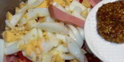 Шаг 1: тарталеток с копченой колбасой