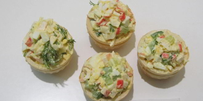 Рецепт Тарталеток с крабовыми палочками и огурцом