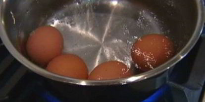 Шаг 1: тарталеток с курицей и огурцом