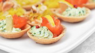 Рецепт Тарталеток с лососем и авокадо