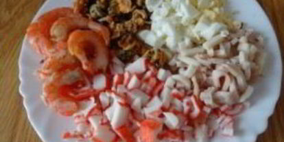 Шаг 2: тарталеток с морским коктейлем