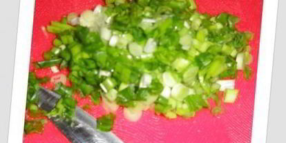 Шаг 1: тарталеток с печенью трески и яйцом, зеленым луком и укропом