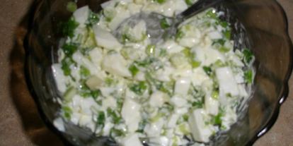 Шаг 4: тарталеток с печенью трески и яйцом, зеленым луком и укропом