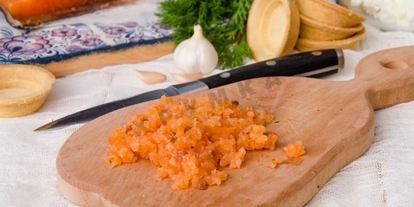 Шаг 2: тарталеток с семгой и сыром