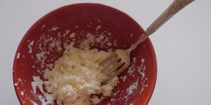 Шаг 1: тарталеток с сыром и икрой