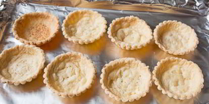 Шаг 11: тарталеток с ветчиной и луком