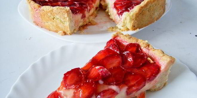 Рецепт Тарта с клубникой и розмариновым кремом