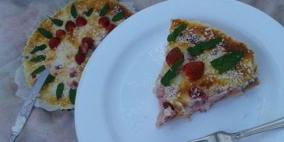 Шаг 11: тарта с клубникой