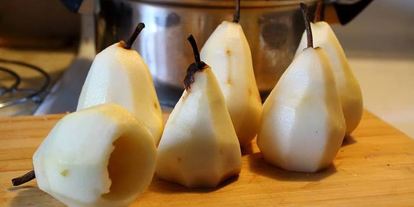 Шаг 4: тарта с миндальныма кремома и мариноваными грушами мечты