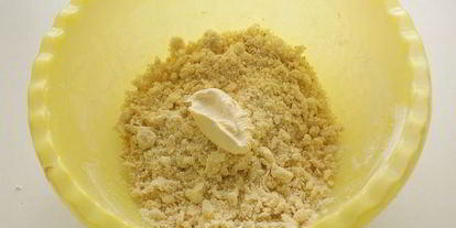 Шаг 2: тарта с рикоттой и брусникой