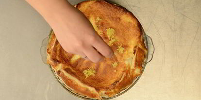 Шаг 5: тарта с рикоттой, лимонной цедрой и цукатами