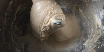 Шаг 4: тарта тропезьен с творожным кремом