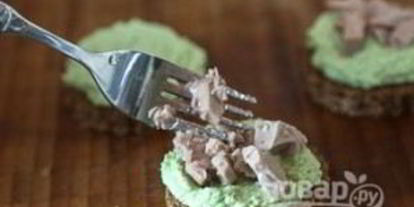 Шаг 4: тартинок с авокадо и печенью трески