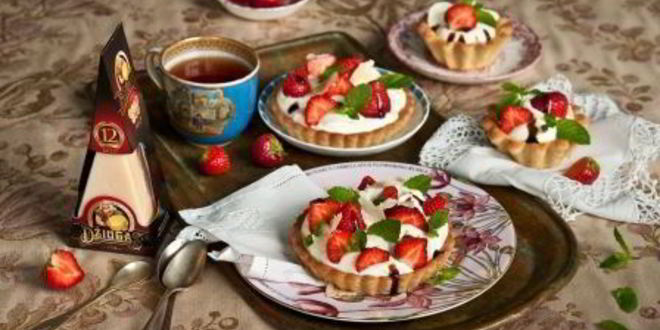 Рецепт Тартинок с клубникой в сырно-сливочном креме