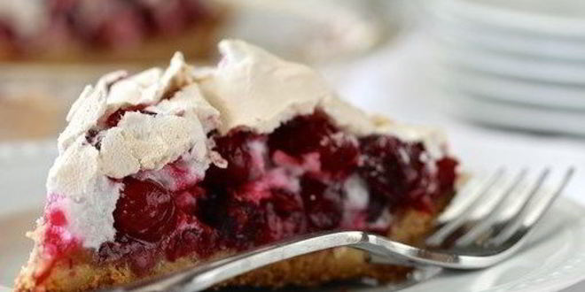 Рецепт Вишневого тарта с безе