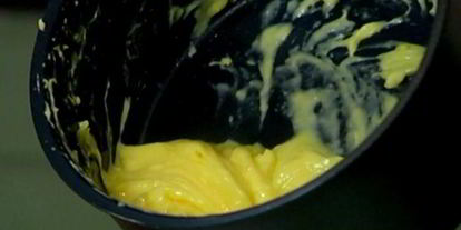 Шаг 8: хрустящих тостов с яйцом пашот под лимонным соусом