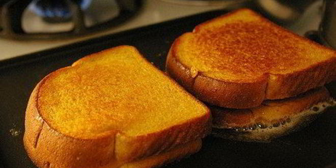 Рецепт сырных тостов на сковородке