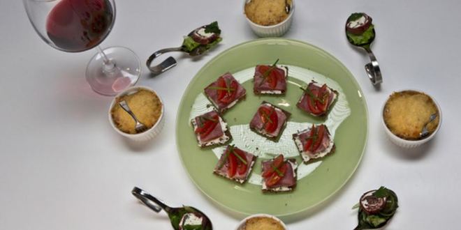 Рецепт тостов деликатесных с языком