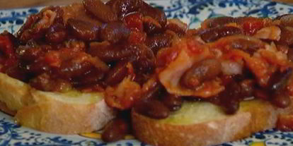 Шаг 13: тостов с фасолью, беконом и вялеными помидорами