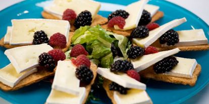 Шаг 1: тостов с малиной и ежевикоя