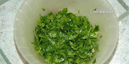 Шаг 3: тостов с руколой и яйцом, зеленью и редисом