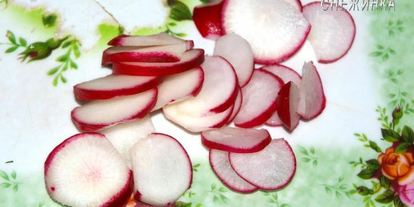 Шаг 4: тостов с руколой и яйцом, зеленью и редисом