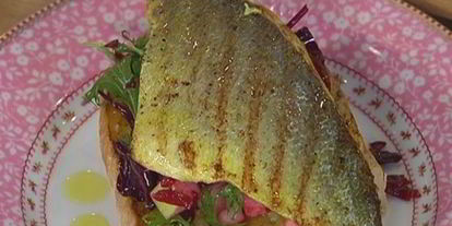 Шаг 10: тостов с рыбой карри и свекольным салатом